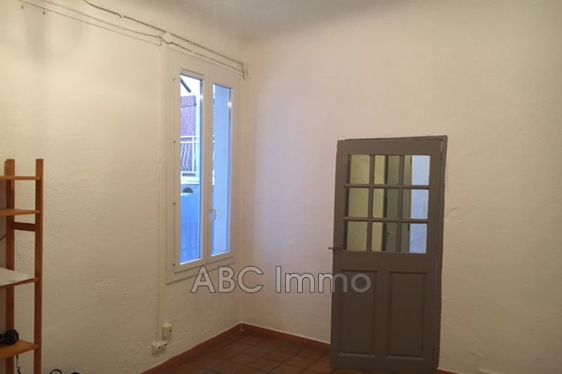 Photo Appartement Aix-en-Provence Location appartement 1 pièce 23 m²