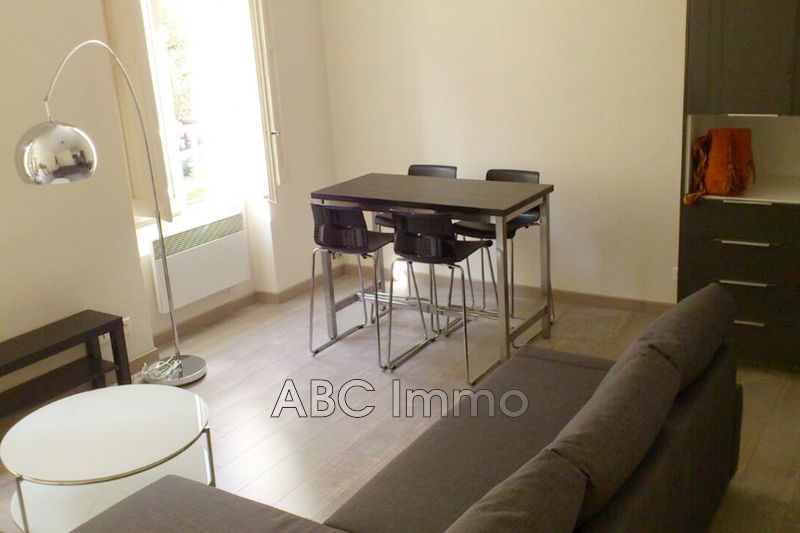 Photo Appartement Aix-en-Provence Centre-ville, Location appartement 2 pièces 34 m²
