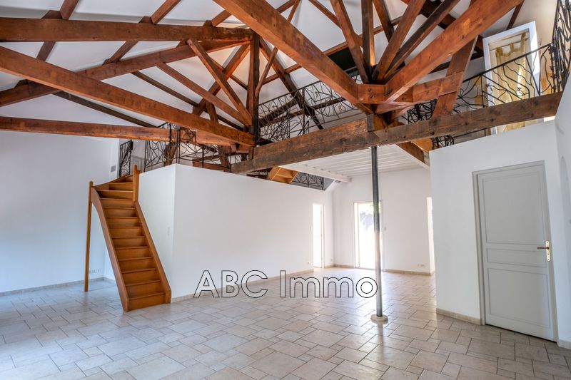 Photo Appartement Aix-en-Provence Centre-ville, Location appartement 4 pièces 185 m²
