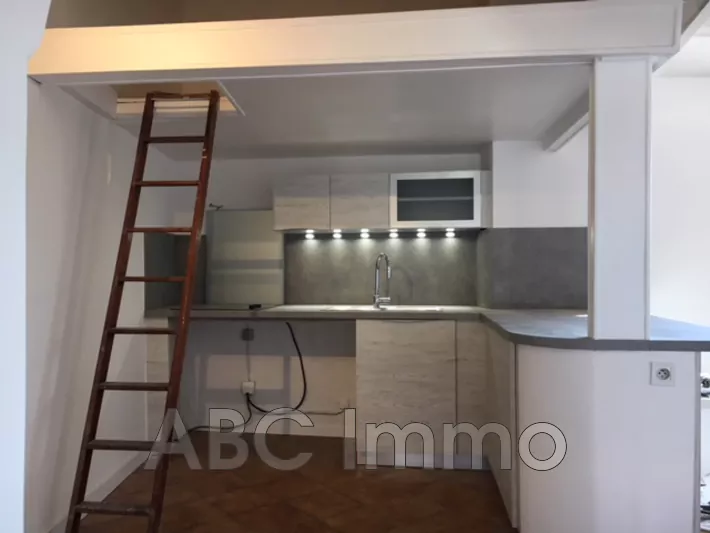 Location appartement Aix-en-Provence  