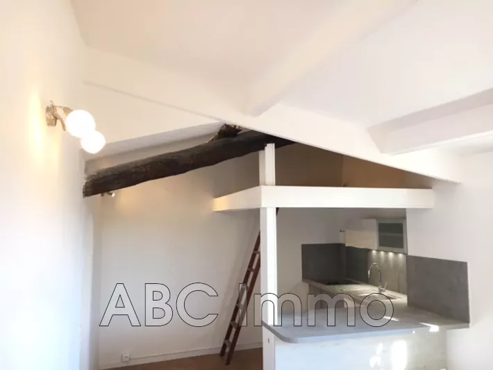 Location appartement Aix-en-Provence  