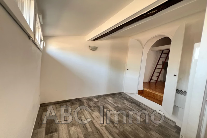 Location appartement Aix-en-Provence  