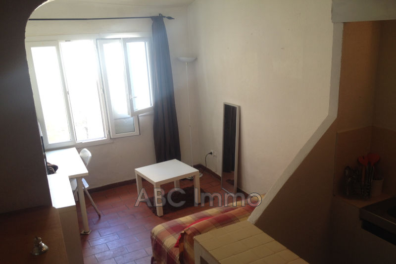 Photo Appartement Aix-en-Provence Centre-ville, Location appartement 1 pièce 14 m²