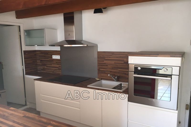 Photo Appartement Marseille Location appartement 3 pièces 51 m²