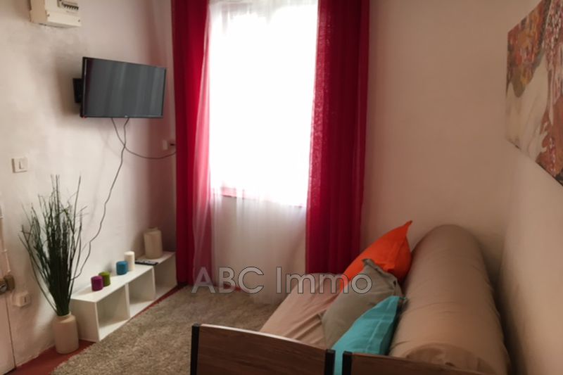 Photo Appartement Aix-en-Provence Centre-ville, Location appartement 1 pièce 12 m²