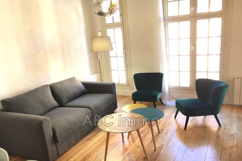 Photo Appartement Aix-en-Provence Centre-ville, Location appartement 2 pièces 56 m²