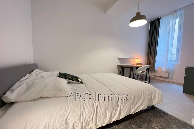 Location appartement Aix-en-Provence  