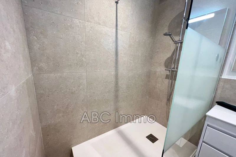 Location appartement Aix-en-Provence  