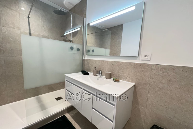 Location appartement Aix-en-Provence  