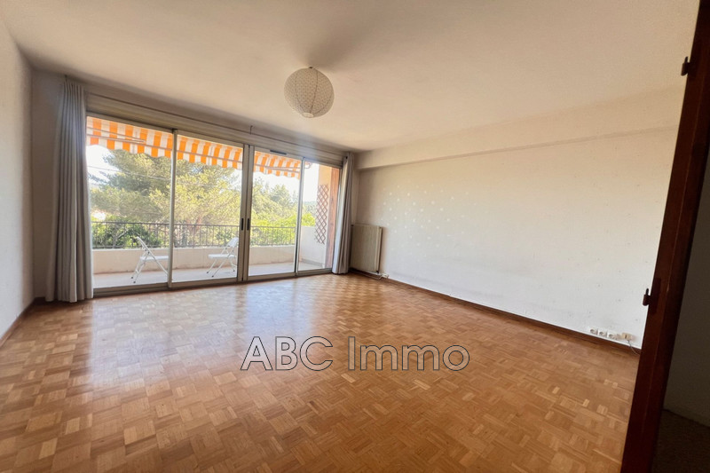 Photo Appartement Aix-en-Provence Centre-ville,  Location appartement  3 pièces   80&nbsp;m&sup2;