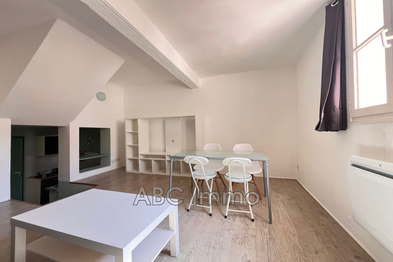 Location appartement Aix-en-Provence  