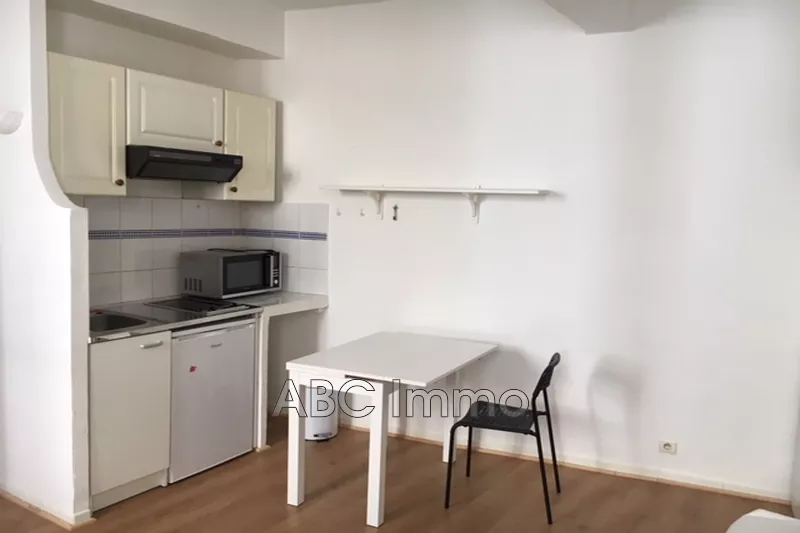 Location appartement Aix-en-Provence  