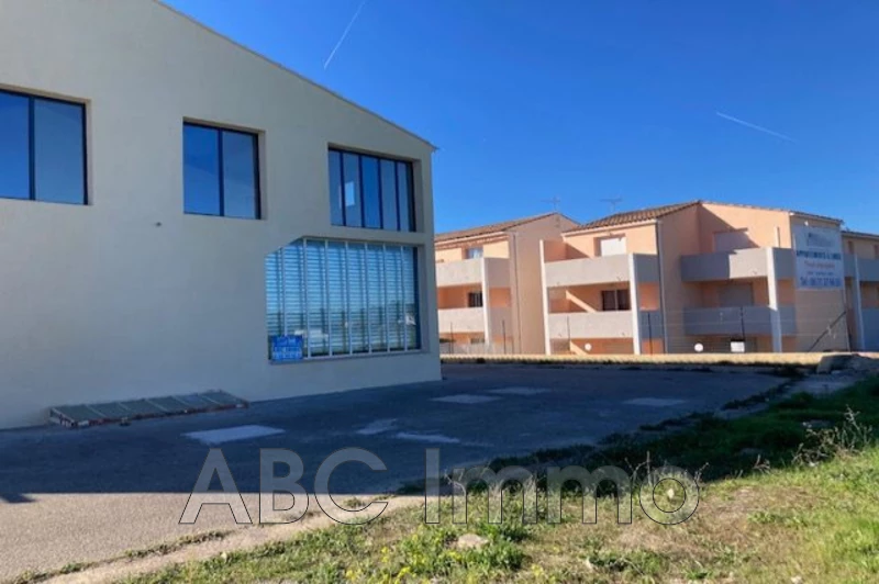 Professionnel local commercial Saint-Cannat  