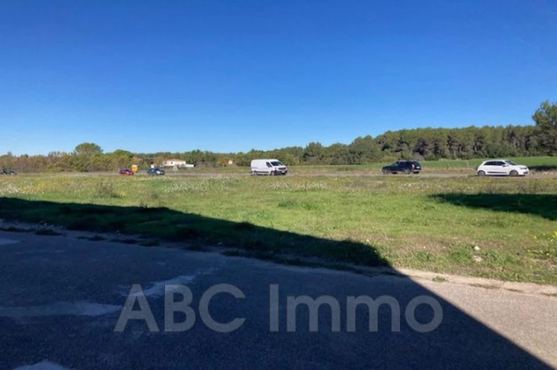 Professionnel local commercial Saint-Cannat  