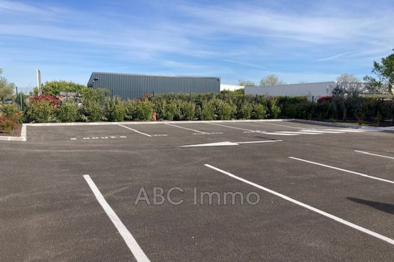 Professionnel local commercial Saint-Cannat  
