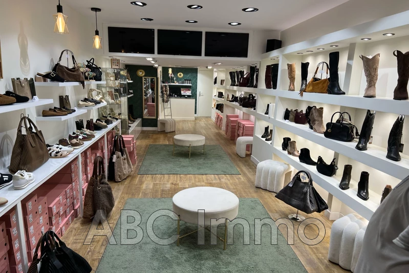 Photo Aix-en-Provence Centre-ville, Professionnel 60 m²