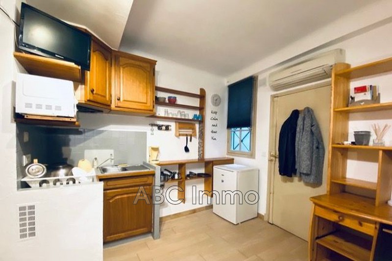 Photo Appartement Aix-en-Provence Centre-ville,   achat appartement  1 pièce   16&nbsp;m&sup2;