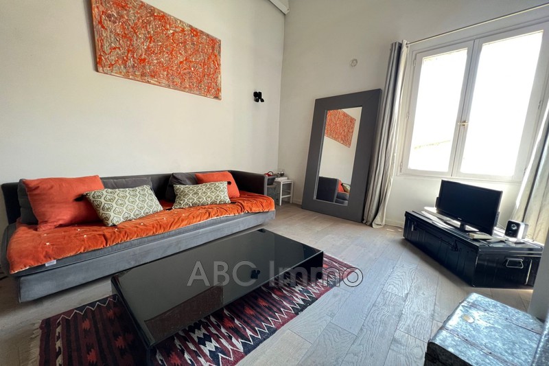 Photo Appartement Aix-en-Provence Centre-ville,   achat appartement  2 pièces   36&nbsp;m&sup2;