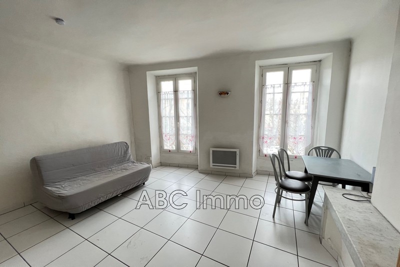 Photo Appartement Aix-en-Provence Centre-ville,   achat appartement  1 pièce   21&nbsp;m&sup2;