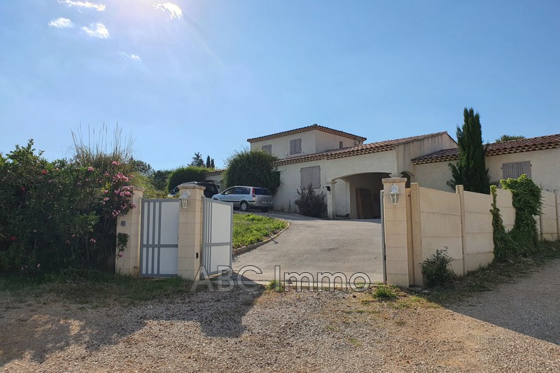 Photo Villa Saint-Maximin-la-Sainte-Baume Village, achat villa 3 chambres 170 m²