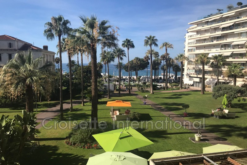 Apartment Cannes Croisette,   to buy apartment  4 rooms   136&nbsp;m&sup2;