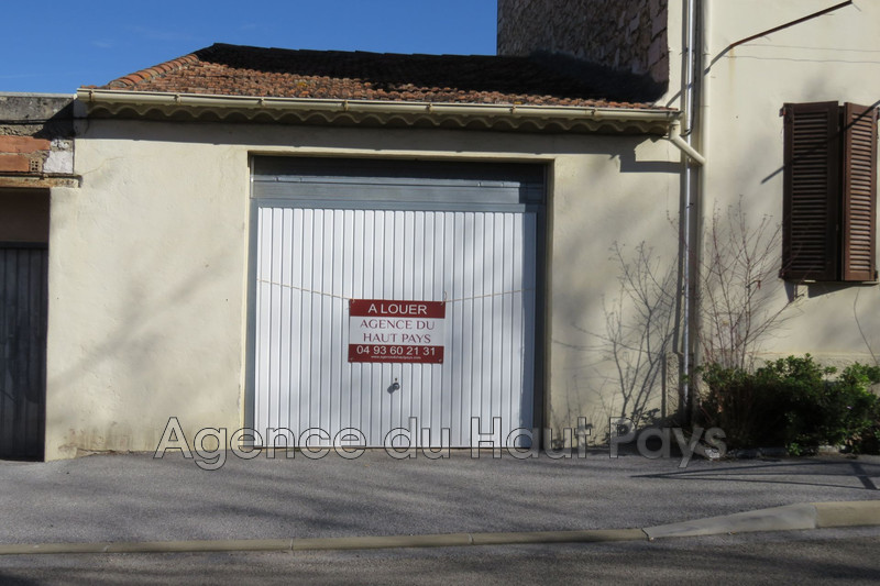 Garage Saint-Cézaire-sur-Siagne Village,  Rentals garage  