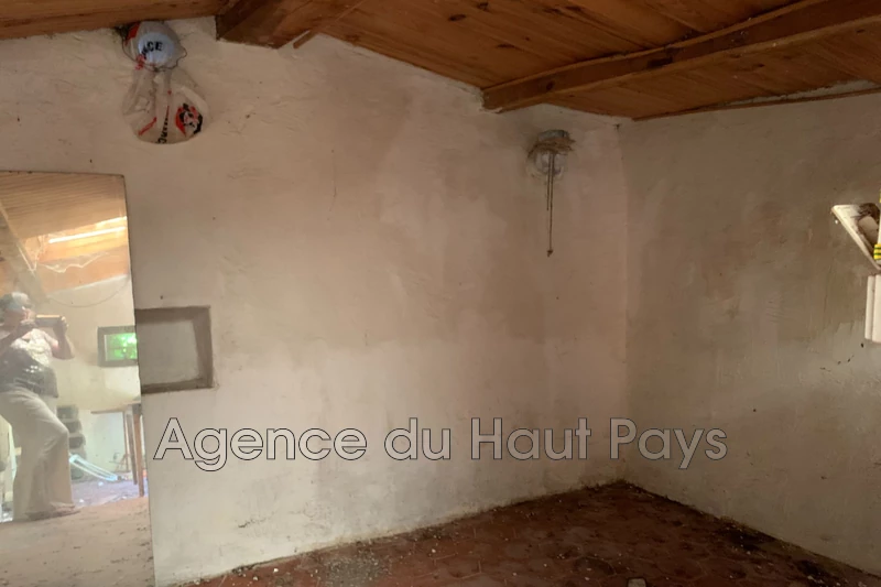 Vente terrain non constructible Saint-Cézaire-sur-Siagne  