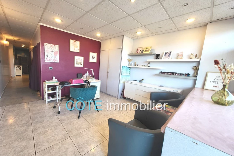 locauxvente  Antibes Antibes est  72 m² -   