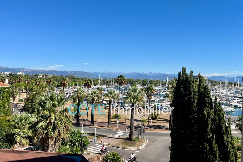 appartement  3 pièces  Antibes Port vauban  100 m² -   