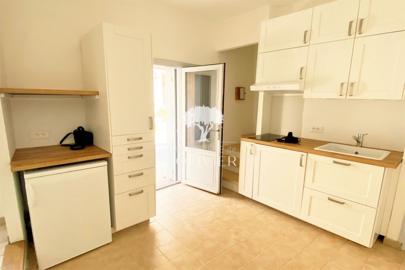 Photo Maison de village Saint-Saturnin-lès-Apt Luberon les beaux villages, Location maison de village 1 chambre 36 m²