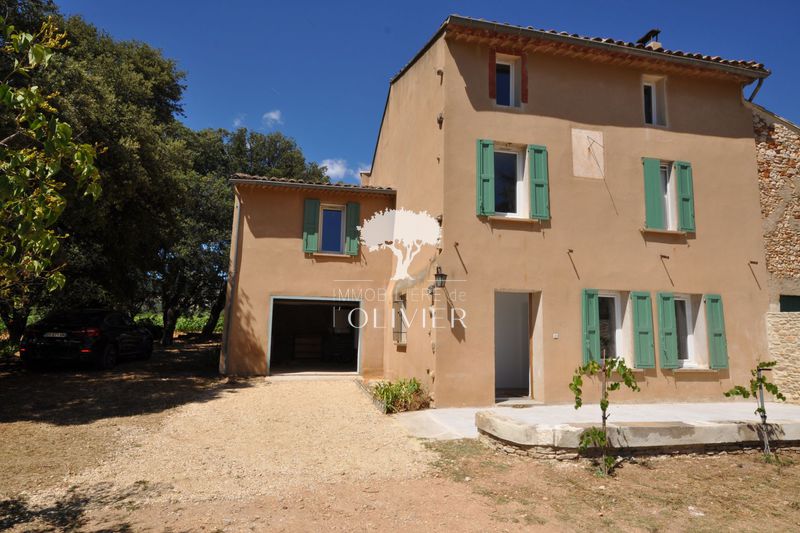 Photo Maison Saint-Saturnin-lès-Apt Luberon les beaux villages, Location maison 3 chambres 121 m²