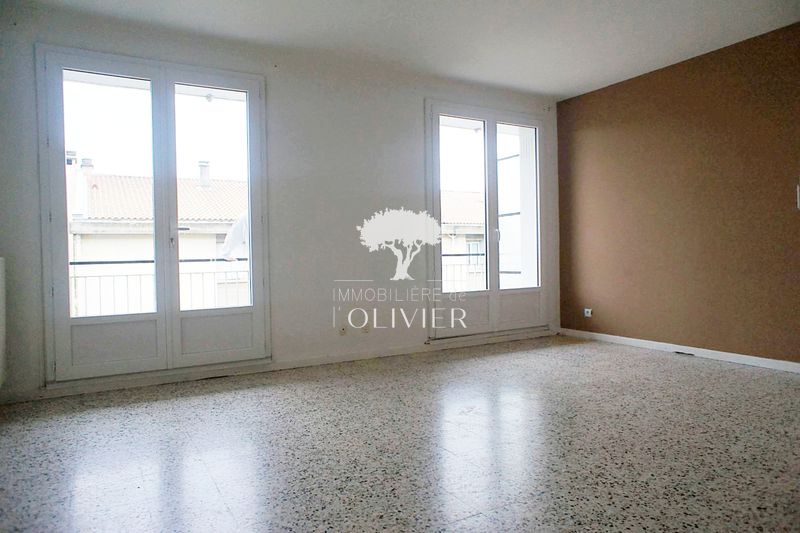 Photo Appartement Apt Luberon des fruits confits, Location appartement 3 pièces 68 m²