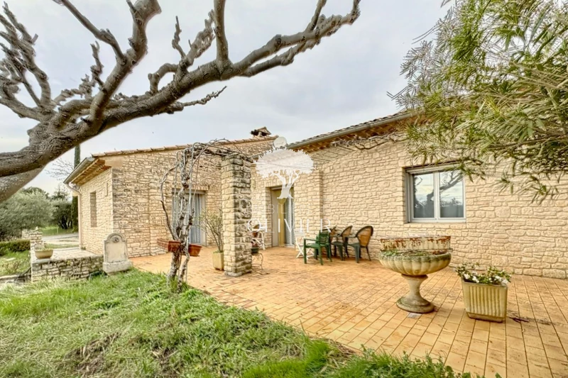 Photo Maison Saint-Saturnin-lès-Apt Luberon nord,  Location maison  4 pièces   100&nbsp;m&sup2;