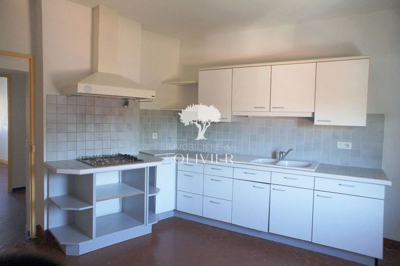 Photo Appartement Apt Centre ville, Location appartement 4 pièces 101 m²