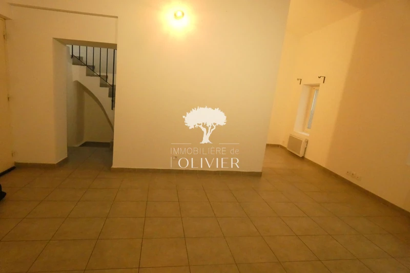 Apartment Apt Centre-ville,  Rentals apartment  3 rooms   73&nbsp;m&sup2;