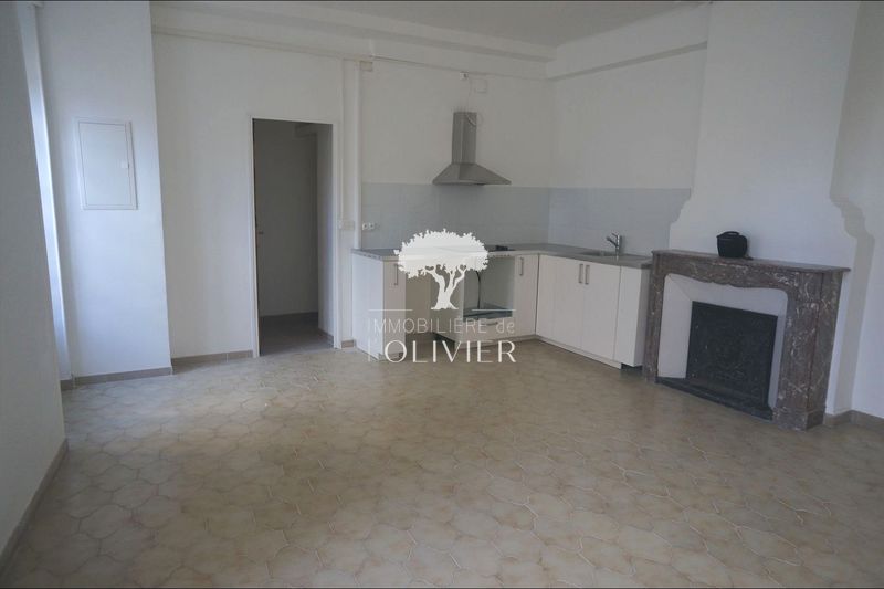 Photo Appartement Apt Apt,  Location appartement  3 pièces   56&nbsp;m&sup2;