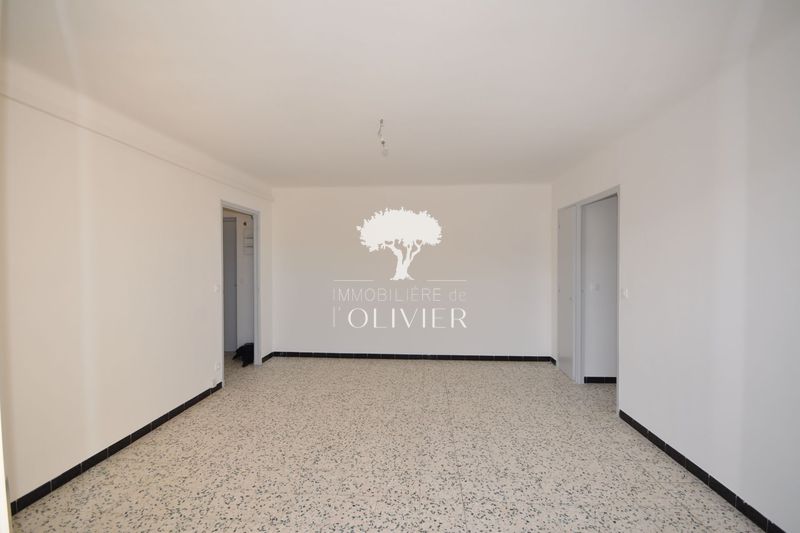 Photo Appartement Apt Luberon des fruits confits, Location appartement 4 pièces 75 m²