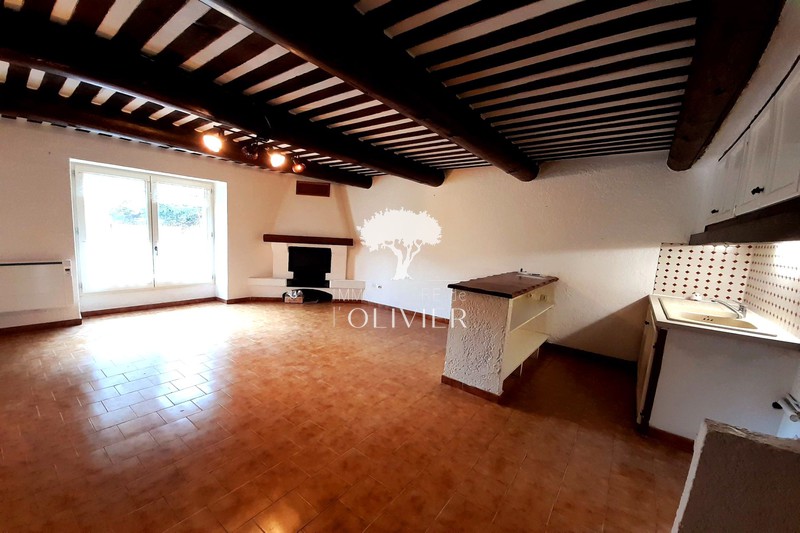 Photo Appartement Rustrel Proche village, Location appartement 3 pièces 49 m²