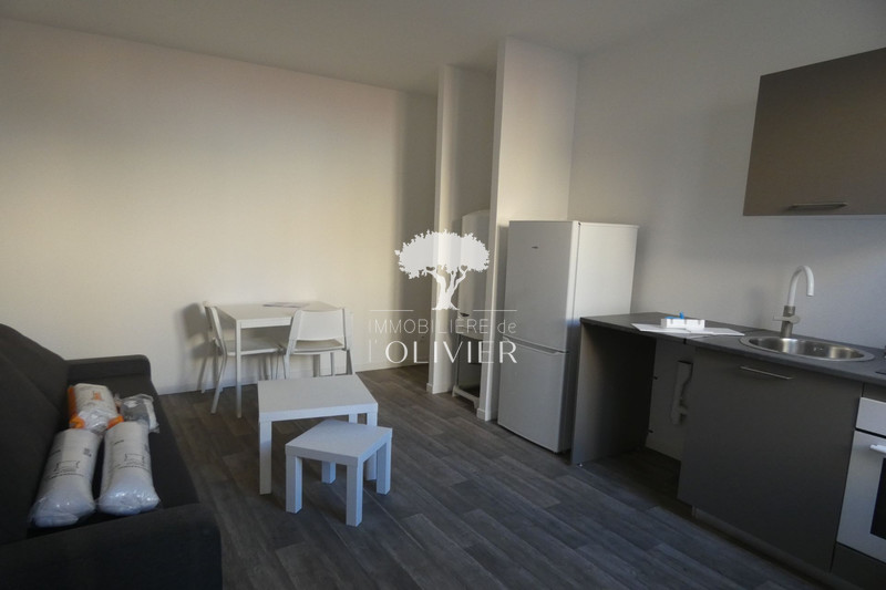 Photo Appartement Apt Centre-ville,  Location appartement  1 pièce   24&nbsp;m&sup2;