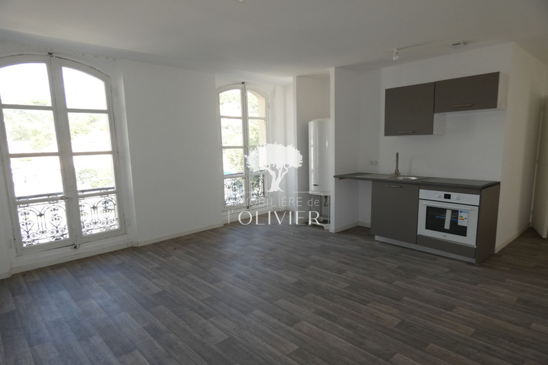 Photo Appartement Apt Centre-ville,  Location appartement  3 pièces   49&nbsp;m&sup2;