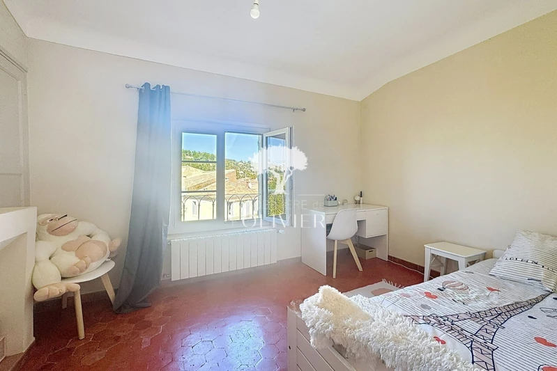 Location triplex Apt Location triplex Apt