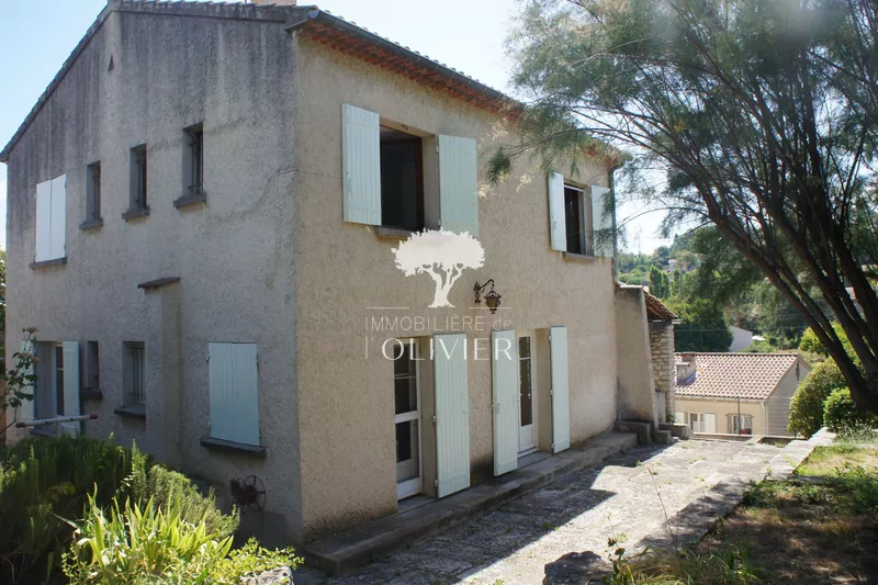 Villa Apt Proche centre-ville,  Rentals villa  3 bedrooms   113&nbsp;m&sup2;