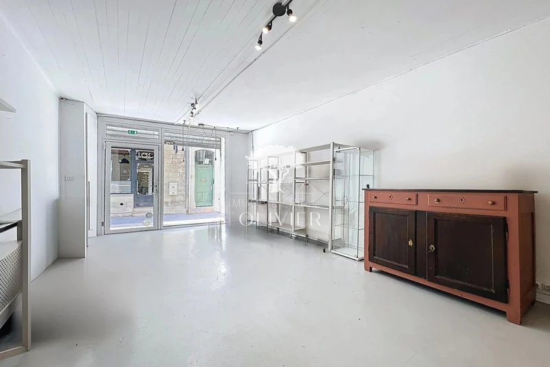 Photo Local commercial Apt Apt,  Professionnel local commercial   45&nbsp;m&sup2;