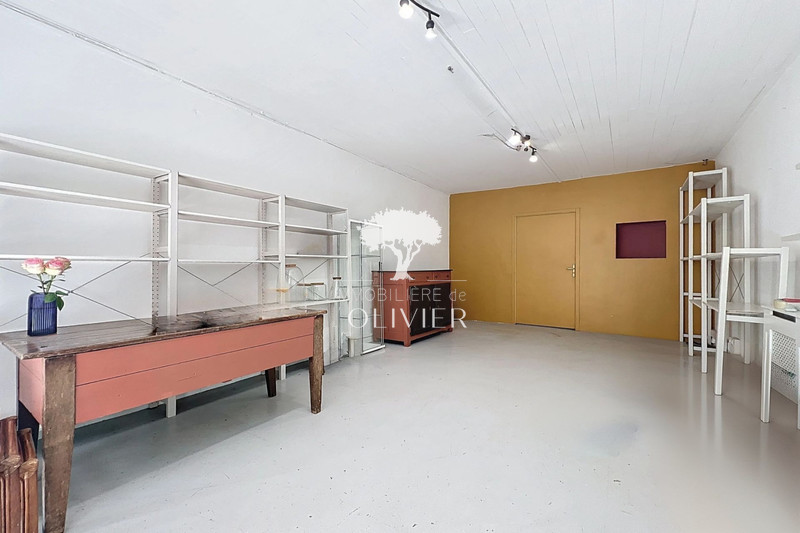 Photo Local commercial Apt Centre-ville, Professionnel local commercial 65 m²