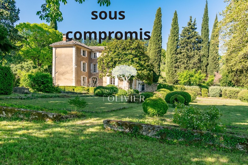 Photo Propriété Apt Luberon,   to buy propriété  5 bedrooms   798&nbsp;m&sup2;