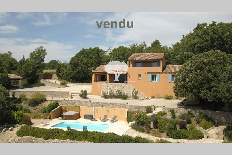 Photo Villa Apt Luberon nord,   achat villa  5 chambres   130&nbsp;m&sup2;