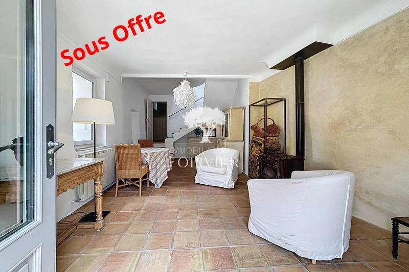 Photo Village house Saint-Saturnin-lès-Apt Luberon nord,   to buy village house  3 bedrooms   145&nbsp;m&sup2;
