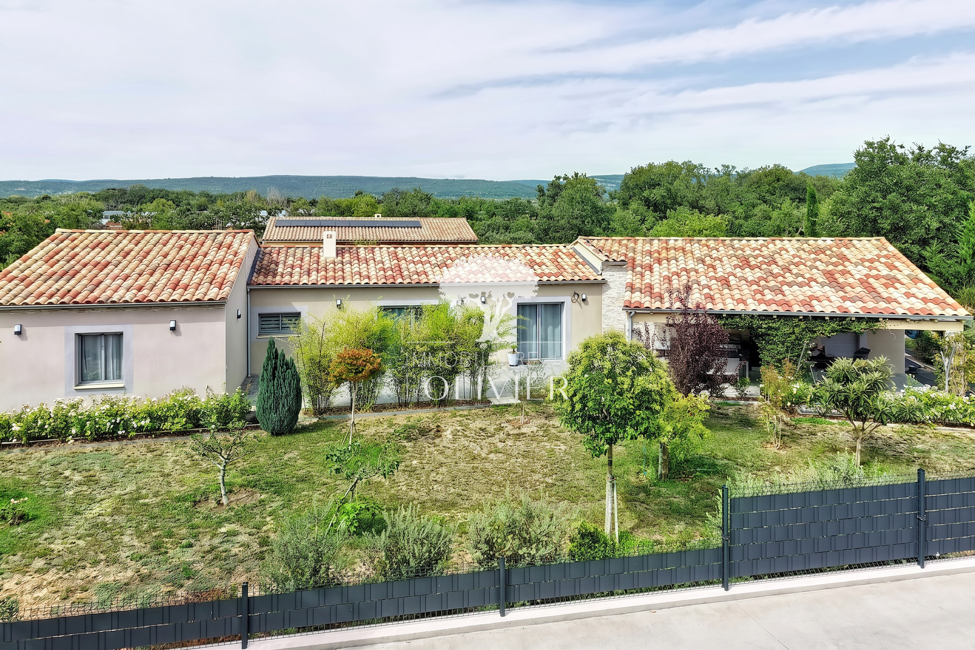 Maison 5 pièces 114 m² · à Saint-Saturnin-lès-Apt · 114 m² · 530 000 €