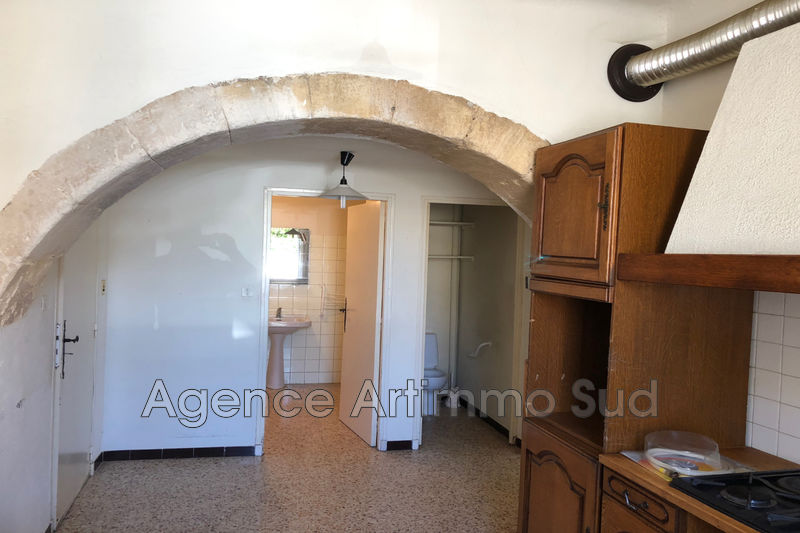 Photo Appartement Aureille Location appartement 5 pièces 70 m²