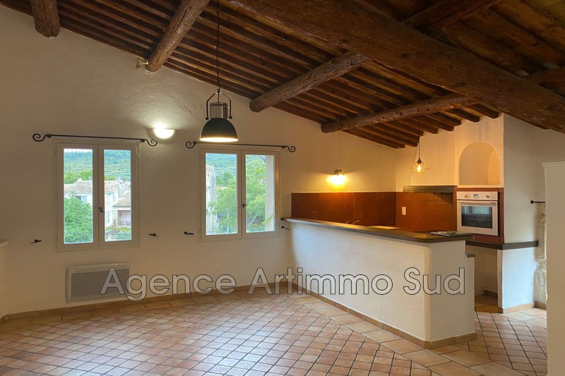 Photo Appartement Aureille Location appartement 4 pièces 70 m²